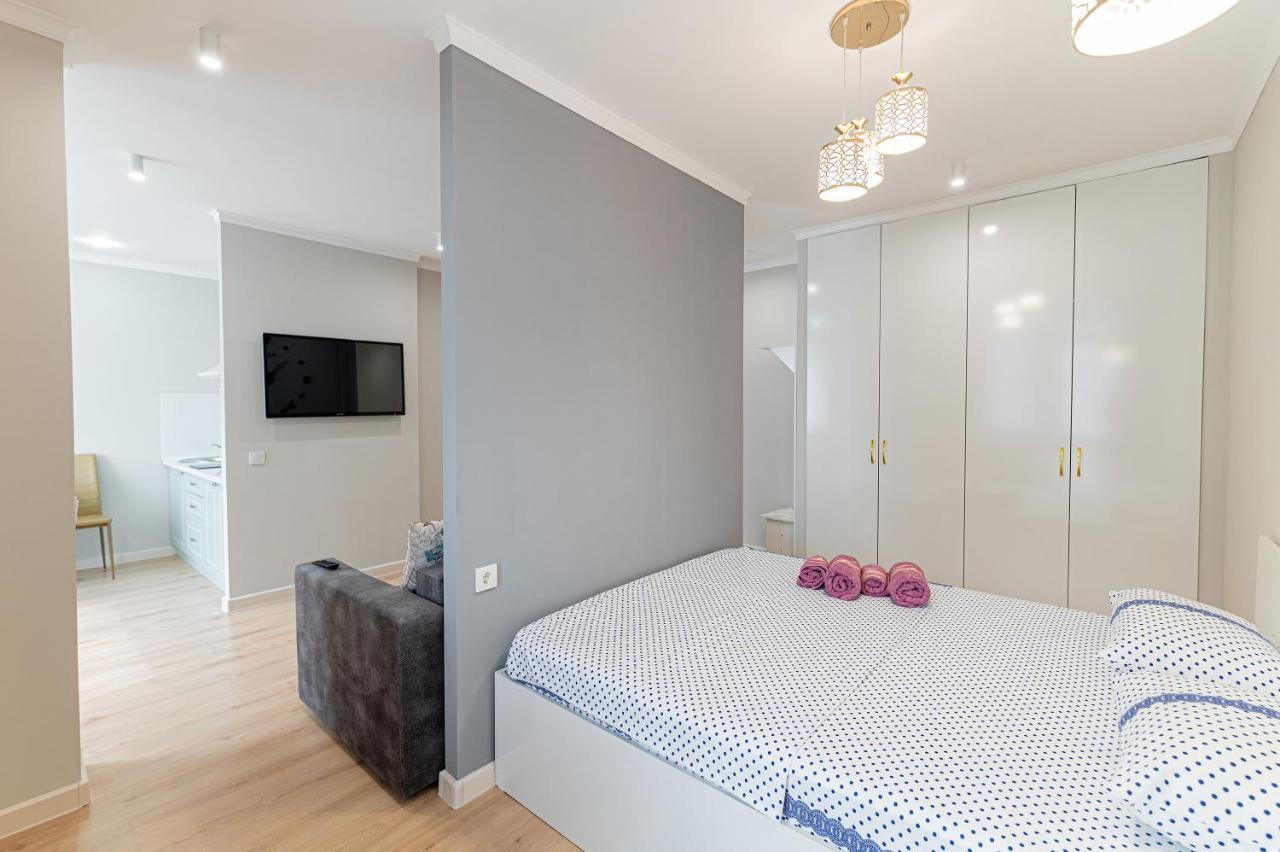 Золотой Квадрат Астаны Apartment Астана Екстериор снимка